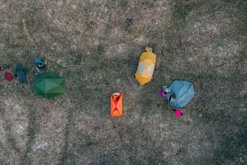 How to Choose Camping Tent: Capacity, Seasons, Weight & Setup Guide - 1